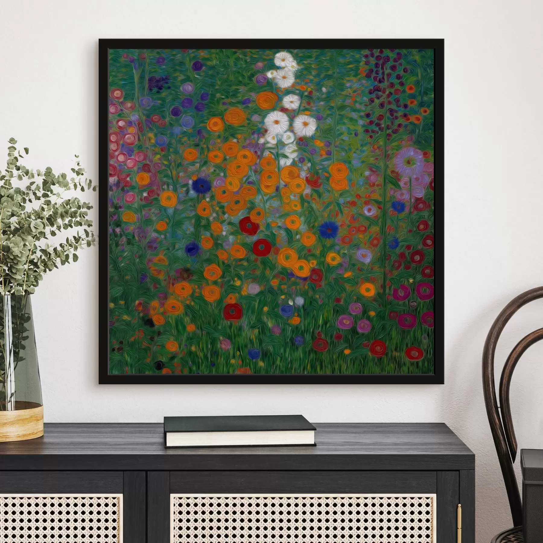 Fototapete Farbenfrohes Blumenfeld mit weißen Akzenten f46172