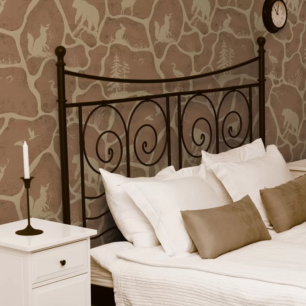 Tapete Silhouetten von Tieren und Bäumen in einer natürlichen Landschaft mit Steinstruktur a00727