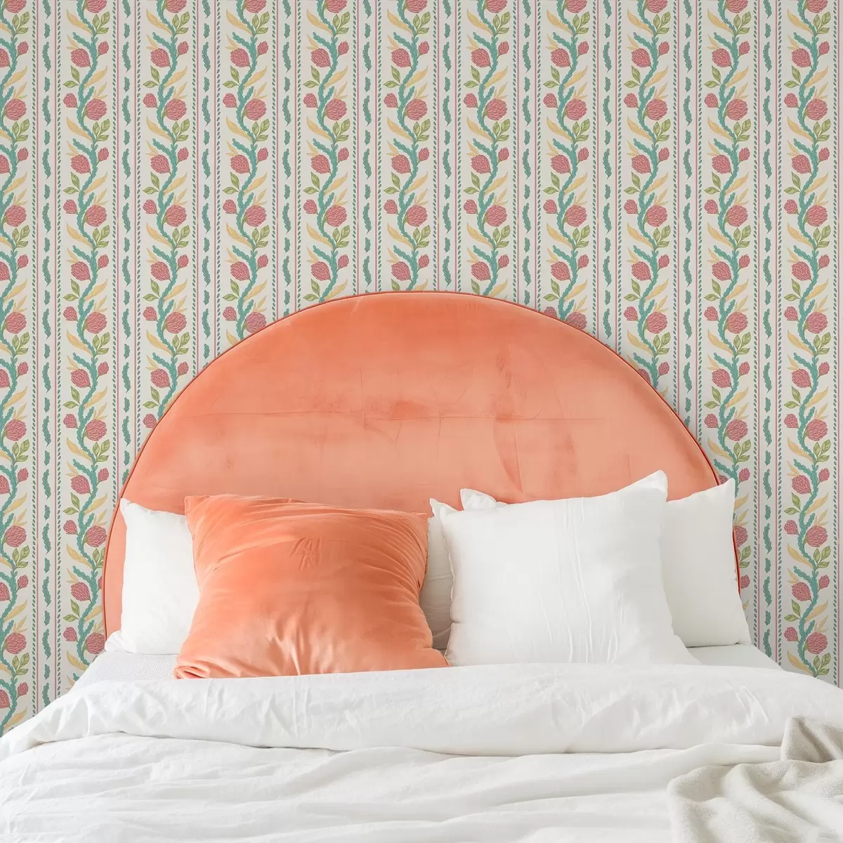 Tapete Streifen mit Korallenknospen auf hellcremefarbenem Hintergrund a00816v1