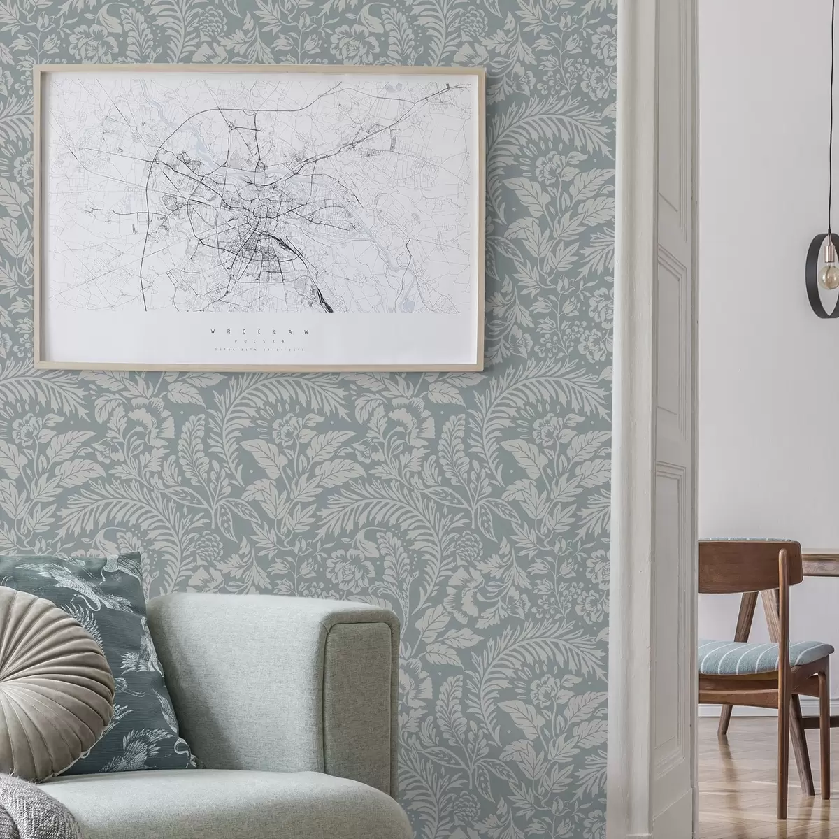 Tapete Einfarbiges Blumenmuster auf grau-blauem Hintergrund a00859