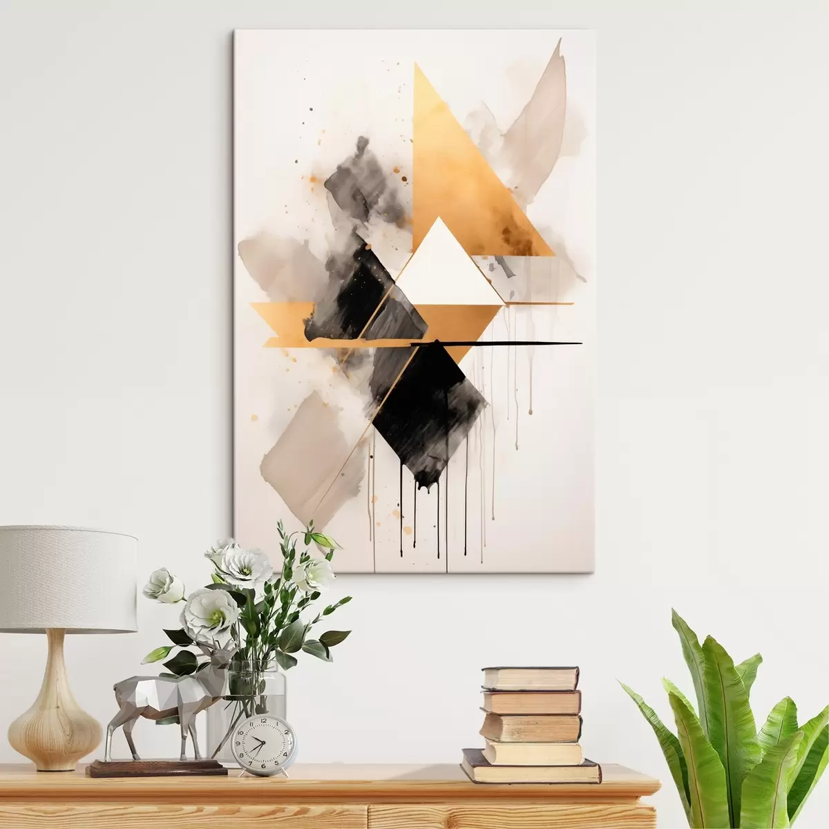 Wandbilder Geometrie mit Dreiecken und einem schwarzen Rhombus, beige Striche s46539
