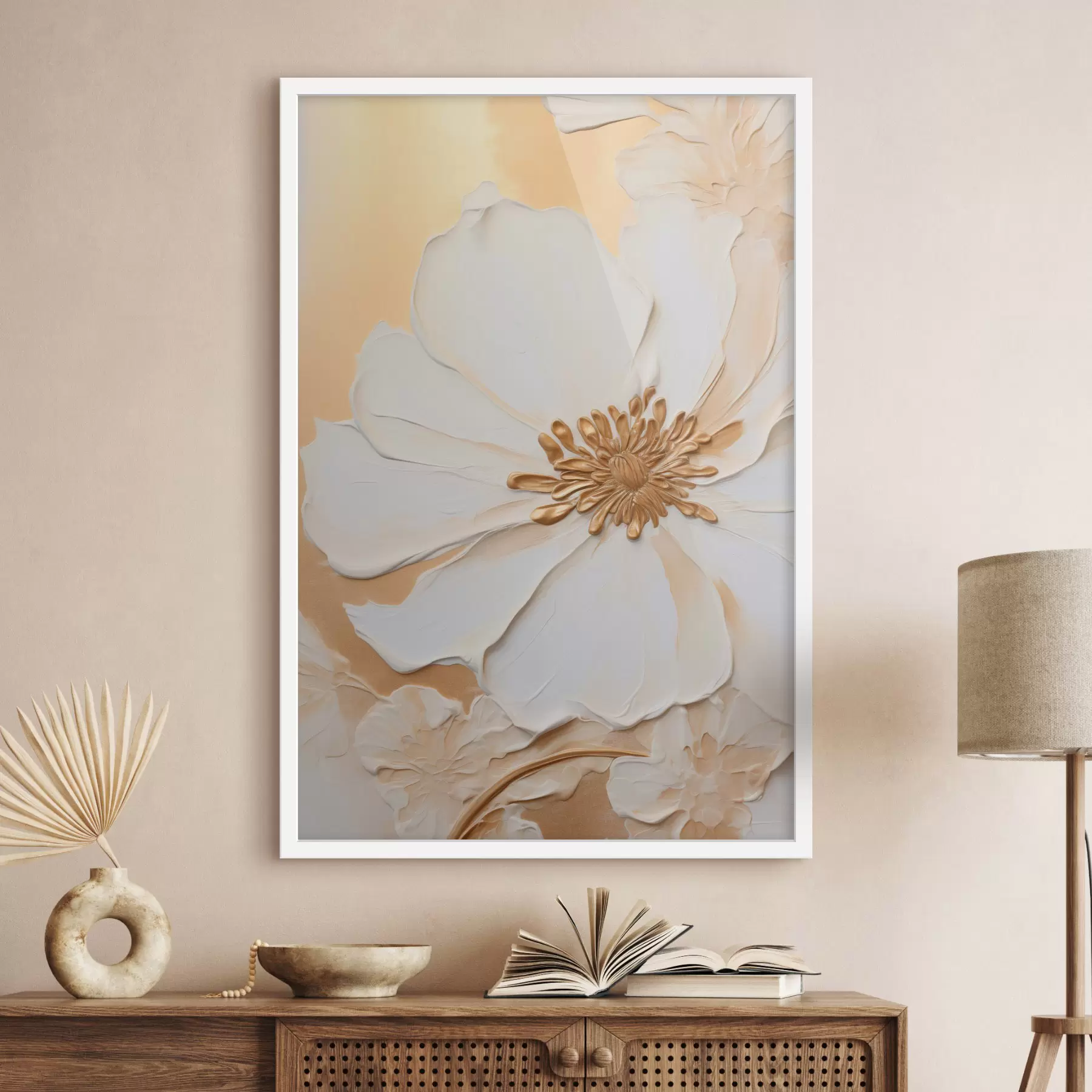 Fototapete Weiße Blume mit zarten Blütenblättern, imitiert durch dicke Pinselstriche, auf einem hellorangen, strukturierten Hintergrund. f46691