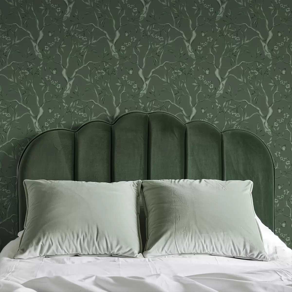 Tapete Grüne blühende Zweige mit Schmetterlingen vor einem dunklen Hintergrund a00951v3