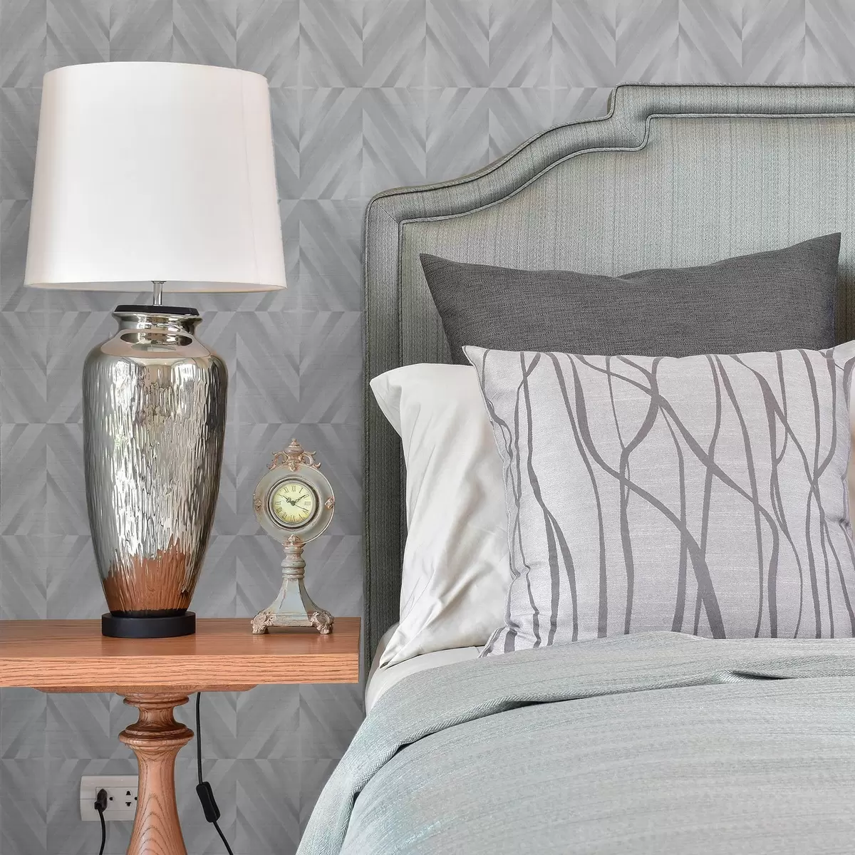 Tapete Geometrie der schrägen Striche in einer kühlen grau-blauen Farbpalette a00983v2