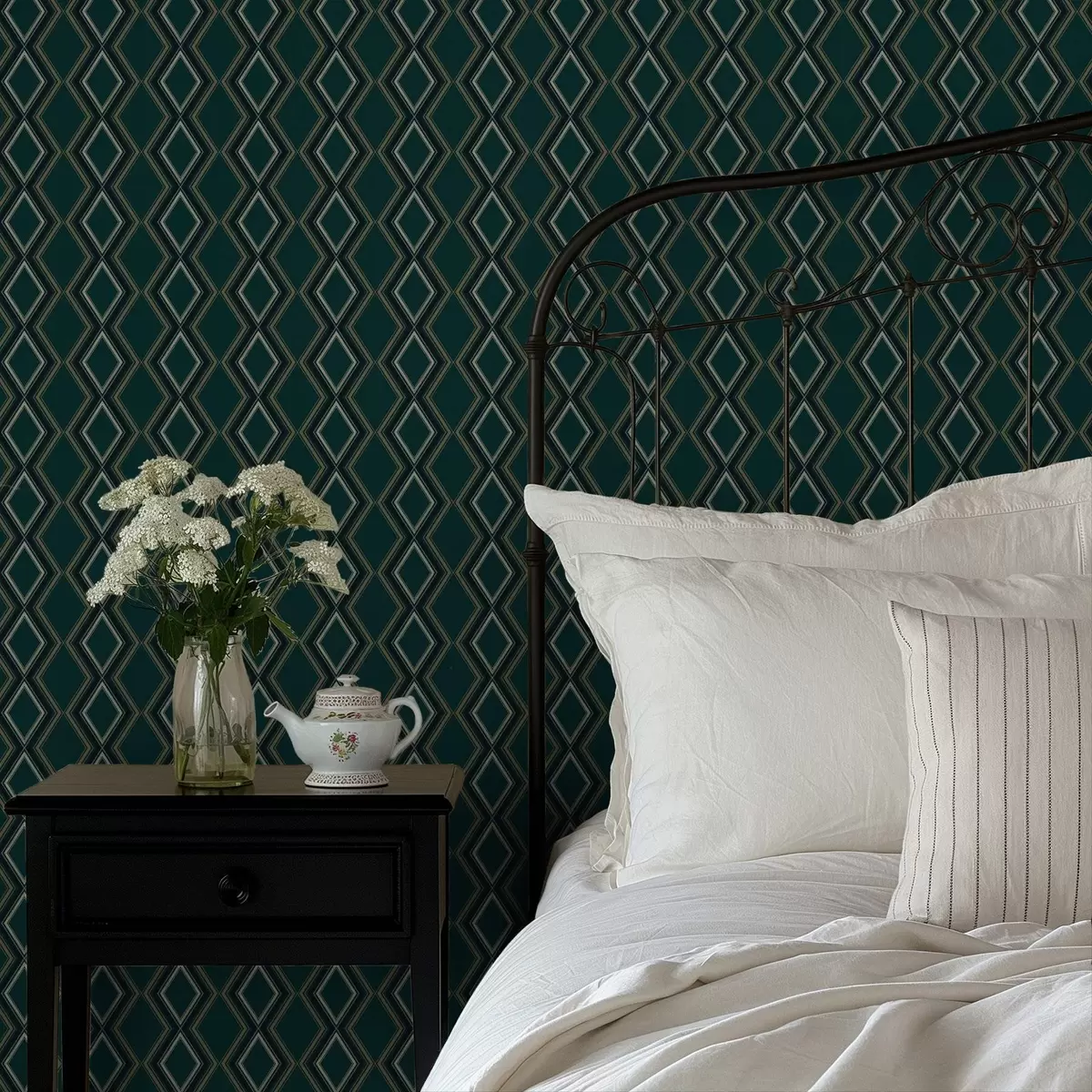 Tapete Dunkelblaugrüner Hintergrund mit vertikalen Reihen aus Rauten a00976