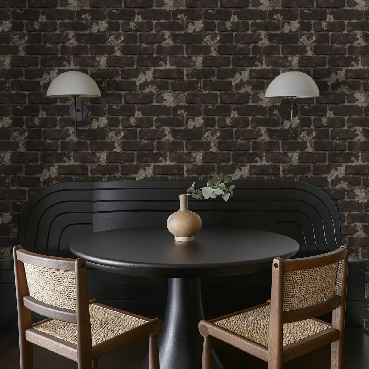 Tapete Dunkle alte Backsteinmauer mit abgenutzten Stellen a01030