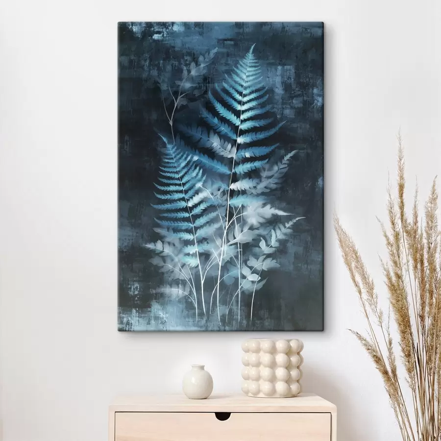 Wandbilder Blaue Farne und Pflanzen vor einem dunklen, strukturierten Hintergrund, mit Fokus auf den komplexen Details, Röntgeneffekt s47026