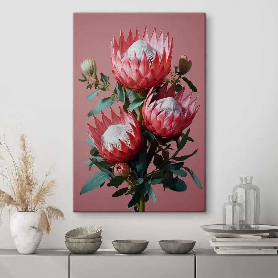 Wandbilder Protea-Strauß mit roten Blütenblättern und grünem Laub auf rosa Hintergrund s46946