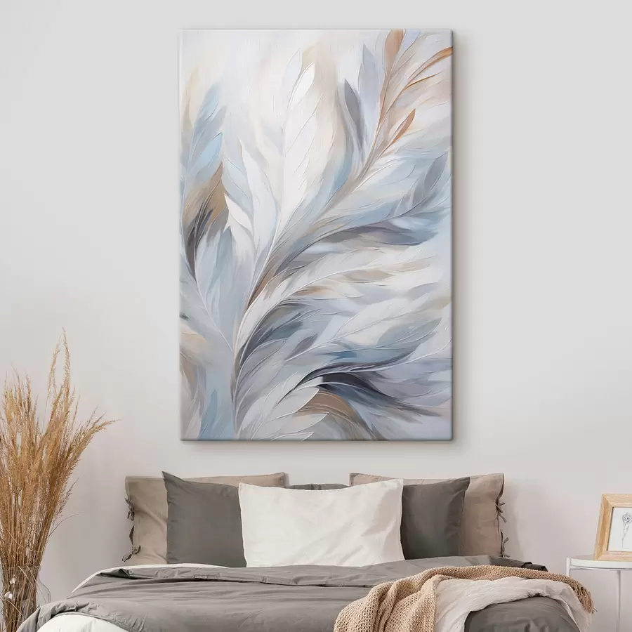 Wandbilder Zarte hellblaue und braune Federn mit einer weichen, ätherischen Textur vor einem weißen Hintergrund s47416