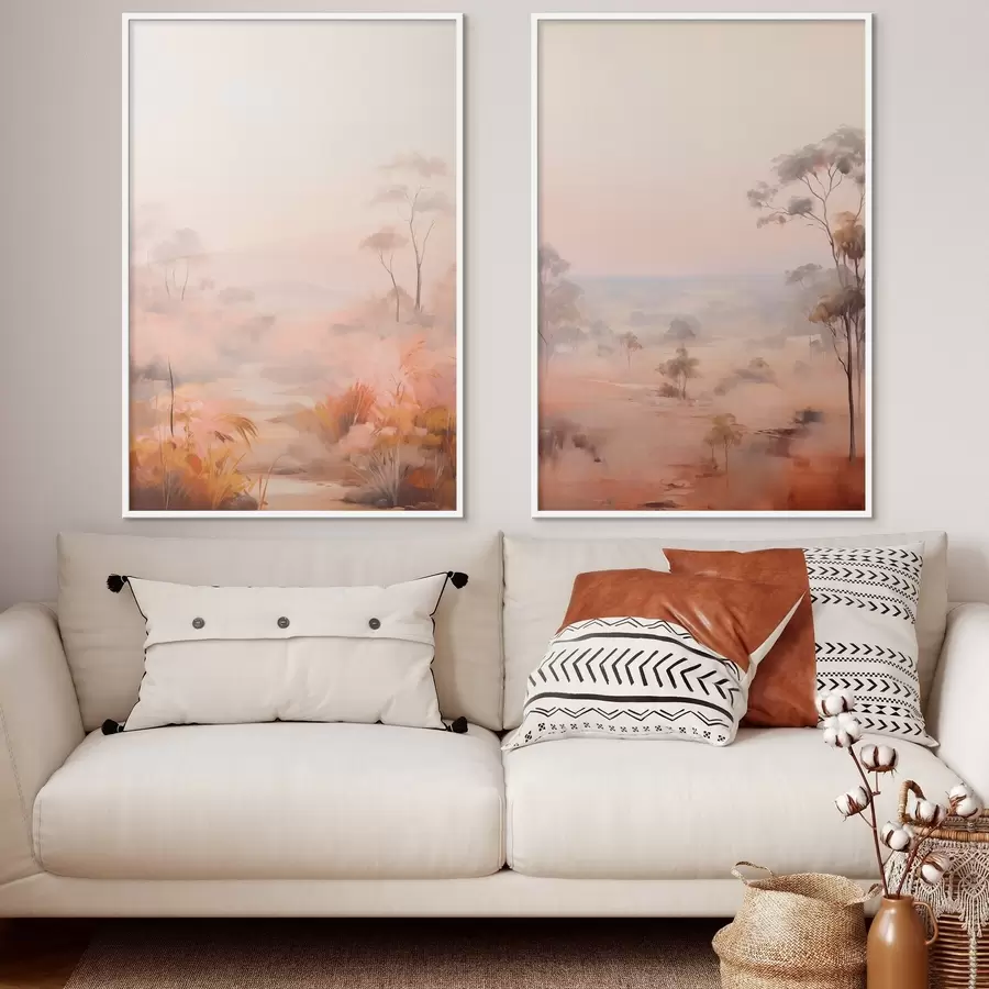 Fototapete Eine Landschaft mit Sträuchern und Bäumen in Rosa-, Orange- und Brauntönen, mit Bergen im Hintergrund d00646