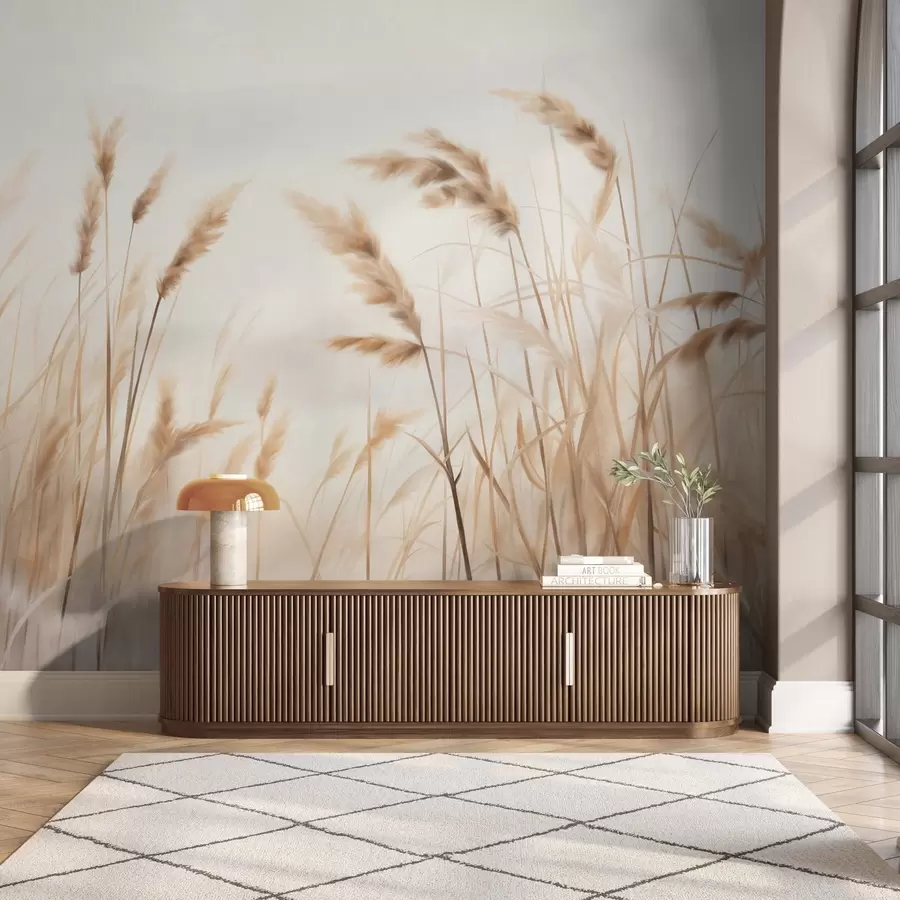 Fototapete Hohes, strukturiertes trockenes Gras mit Weizenähren auf einem Feld vor einem weichen, blassen Hintergrund w09648