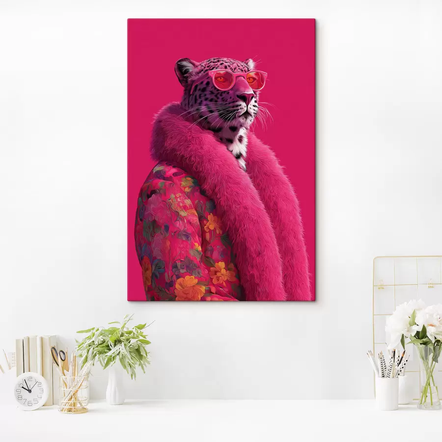 Wandbilder Leopard in einem glamourösen Mantel s47734