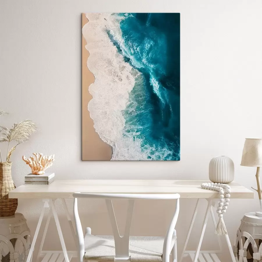 Wandbilder Luftaufnahme von Meereswellen, die auf einen Sandstrand treffen s48062