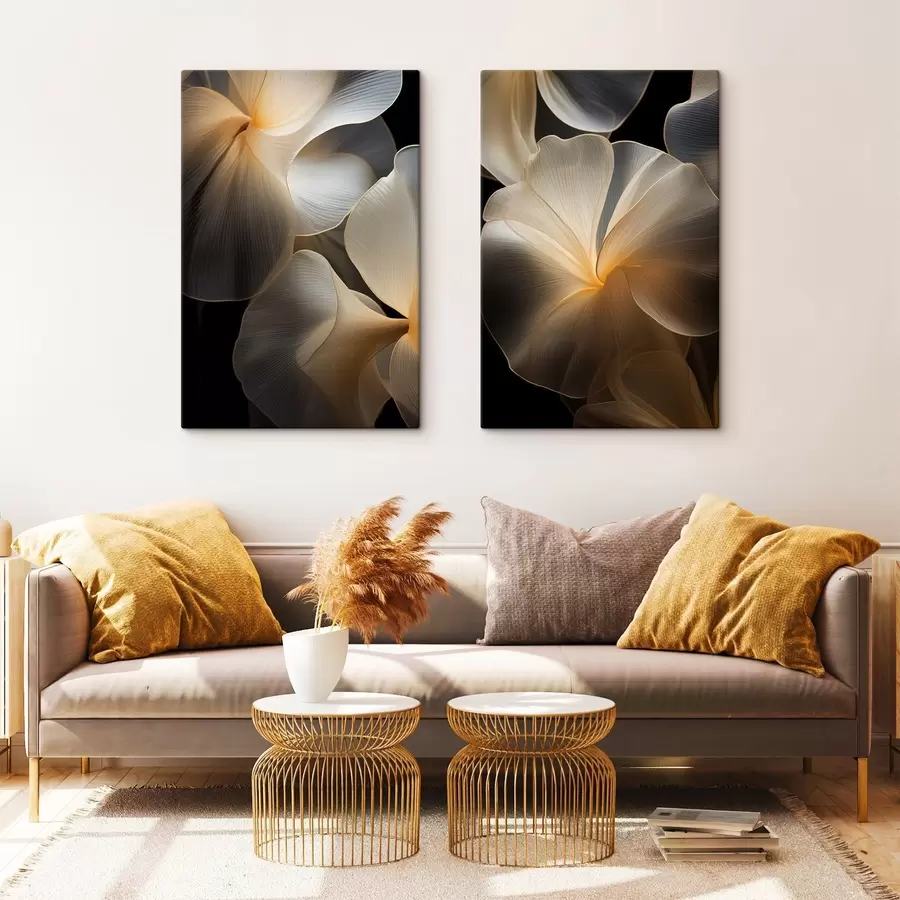 Wandbilder Abstrakte, fließende, durchscheinende Blütenblätter mit zarten Linien vor einem dunklen Hintergrund m30050