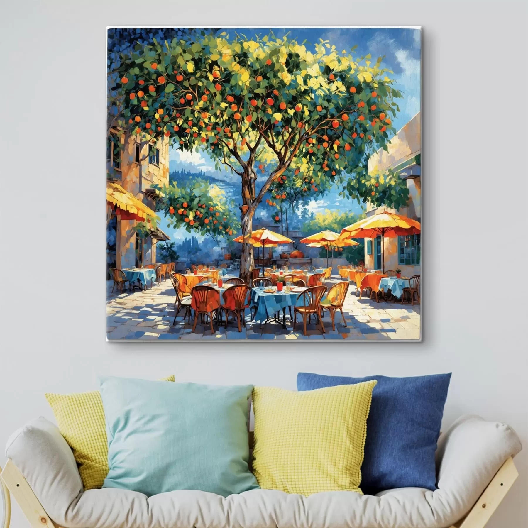Wandbilder Impressionistischer Café-Innenhof mit Baum und Sonnenschirmen s48811