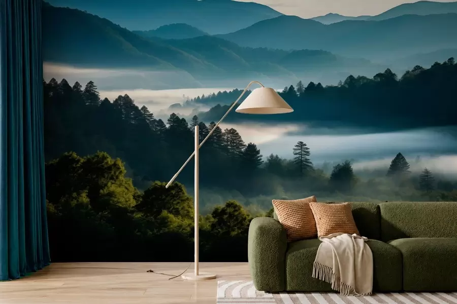 Fototapete Berglandschaft mit Nebel und Wäldern im Morgengrauen w05573