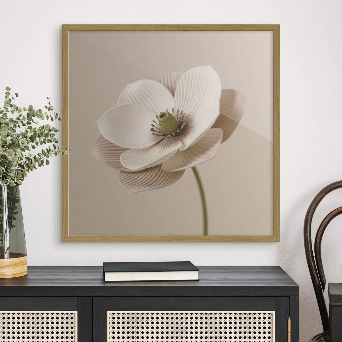 Poster Blume mit strukturierten Blütenblättern in Beigetönen im minimalistischen Stil f49719