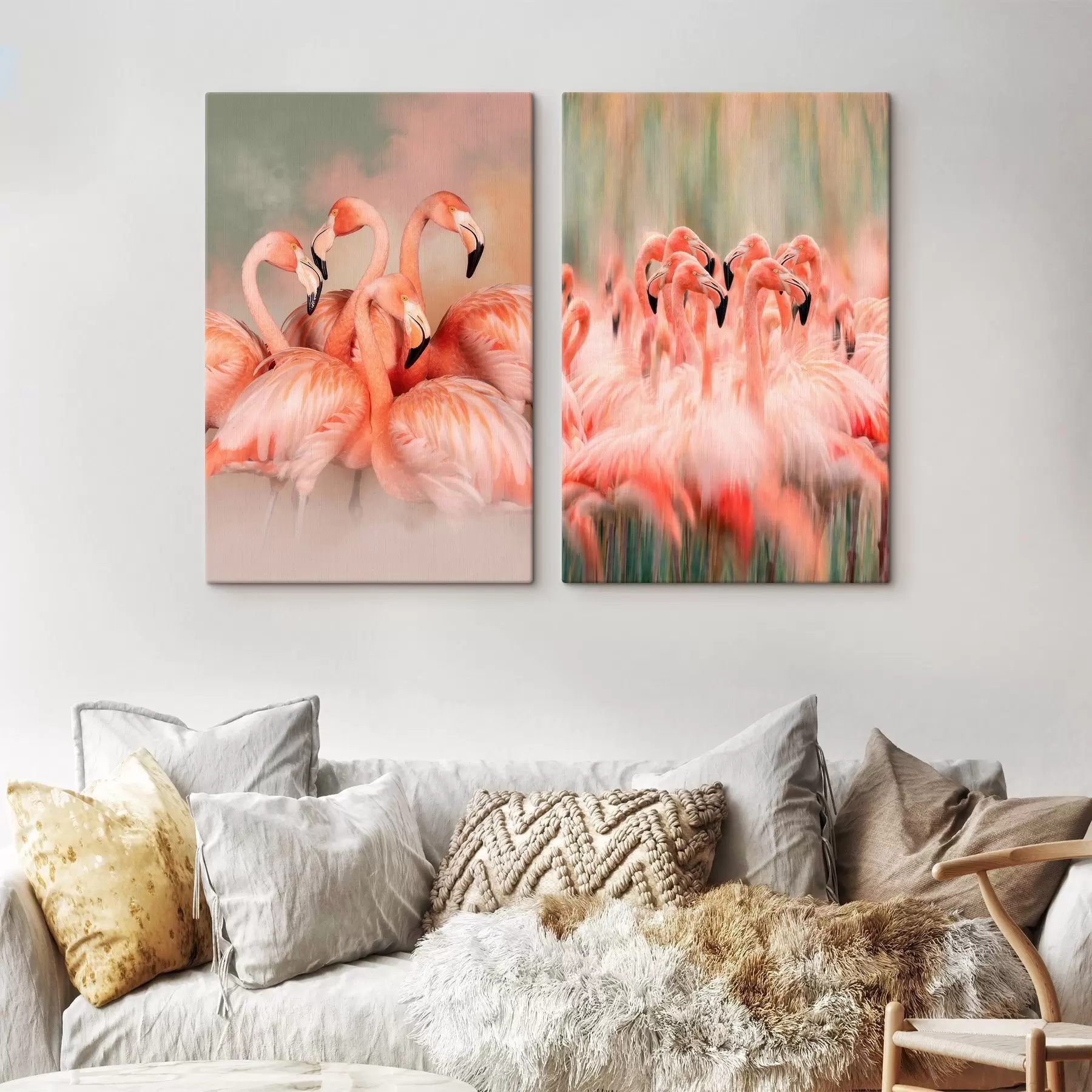 Wandbilder Ein künstlerisches Diptychon mit rosa Flamingos in Pastelltönen und einem verschwommenen, nebligen Effekt m30763