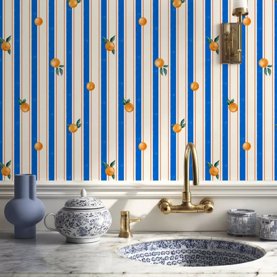 Fototapete Orangefarbene Früchte auf blau-cremefarbenen Streifen a01263