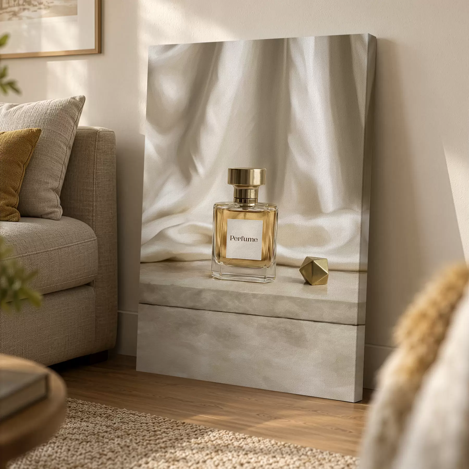 Wandbilder Parfum auf cremefarbenem Stoff s50608