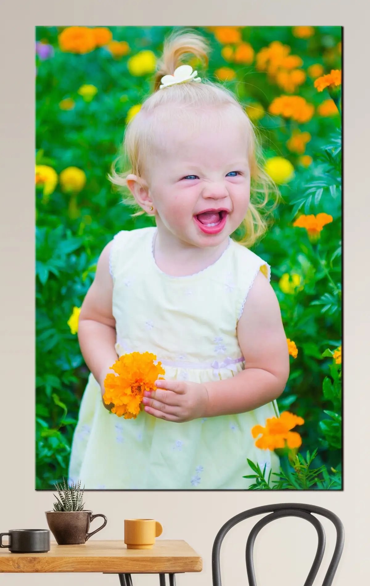 Wandbilder Gesicht, Lächeln und Pflanze s33349