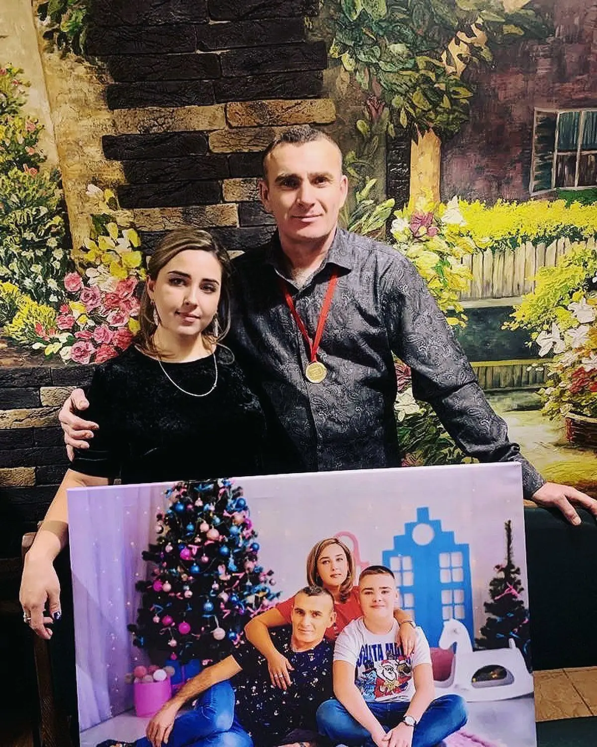 Wandbilder Pflanzen, fotografieren und lächeln s34672