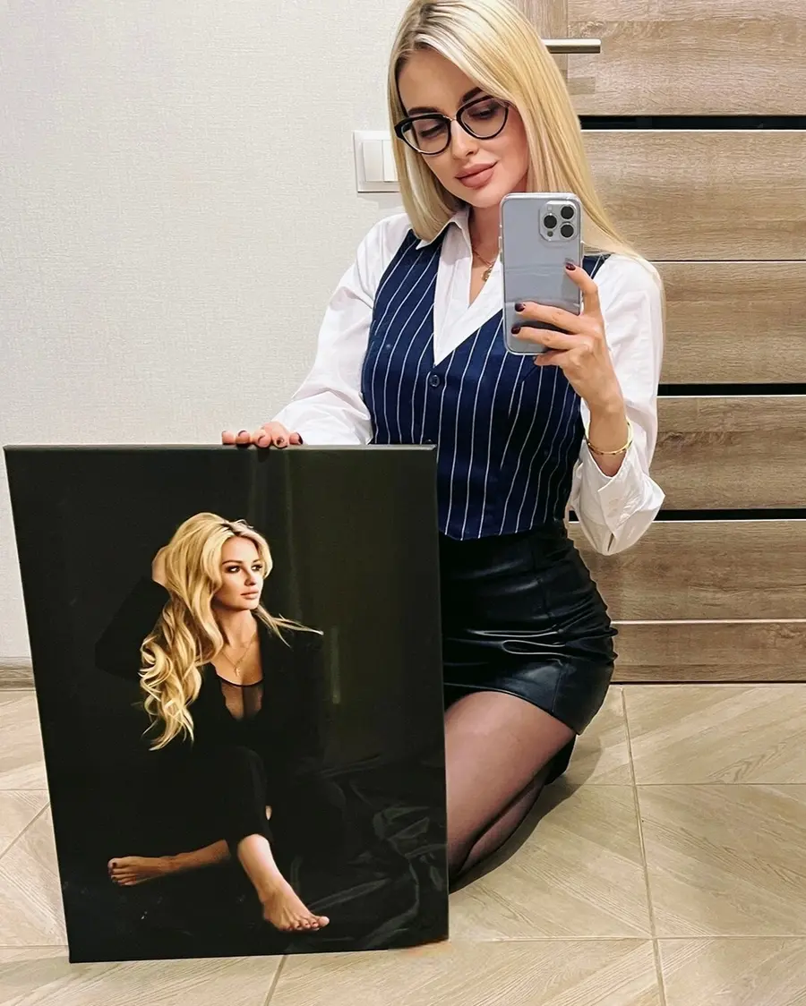 Wandbilder Gelenk, Brille und Frisur s34712